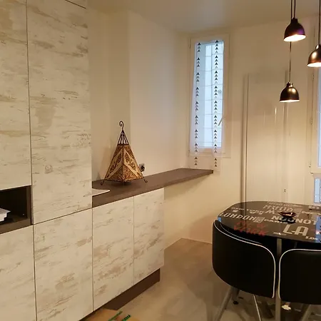 With One Bedroom In Paris, With Wifi